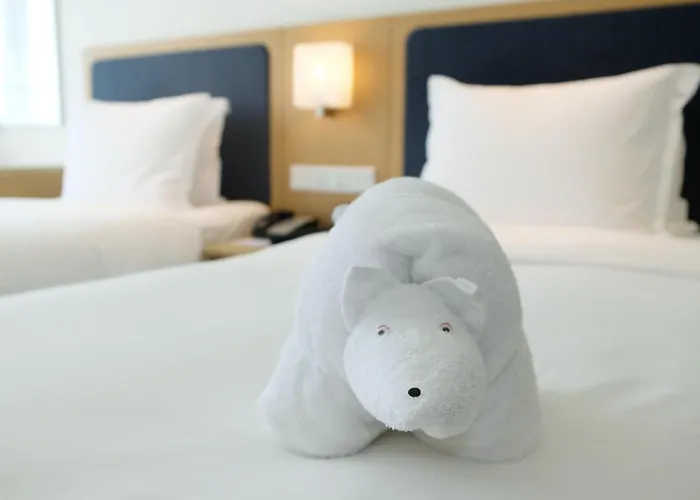 Hotel Express Centre By Ihg