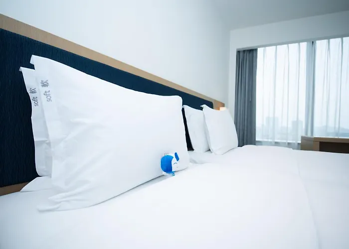 Hotel Express Centre By Ihg