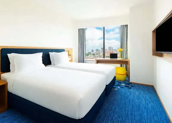 Express Centre By Ihg Hotel
