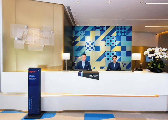 Express Centre By Ihg Отель 3*